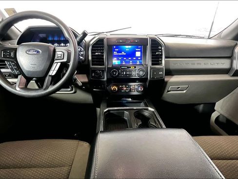 Used 2022 Ford F250 XLT w/ XLT Premium Package AWD/4WD image 11