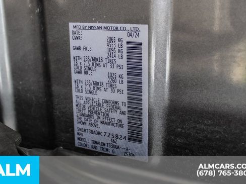 Used 2024 Nissan Rogue SV FWD image 41