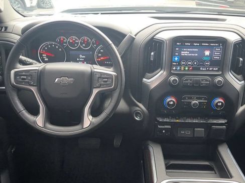 Used 2021 Chevrolet Silverado 1500 LT Trail Boss w/ Convenience Package II AWD/4WD image 17