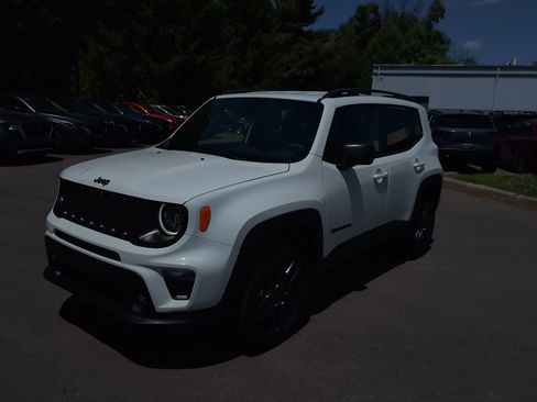 Used 2021 Jeep Renegade Latitude w/ Luxury Group II AWD/4WD image 1