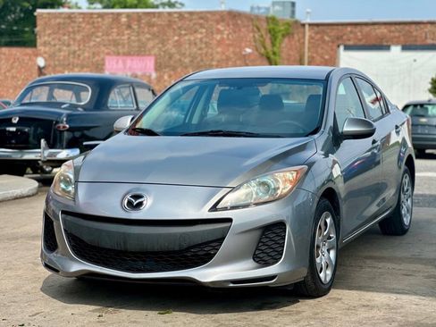 Used 2013 MAZDA MAZDA3 i Sport FWD image 3