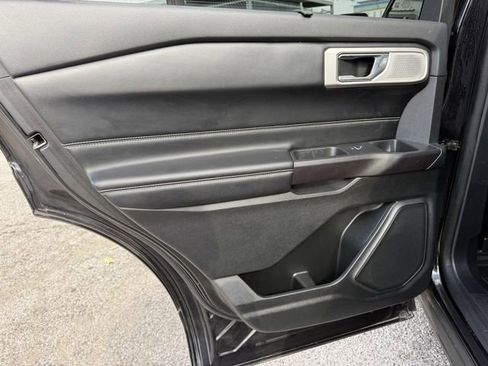 Used 2020 Ford Explorer ST w/ ST Street Pack image 16