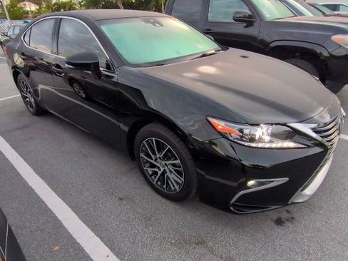Used 2018 Lexus ES 350 w/ Luxury Package w/Wood Trim image 7
