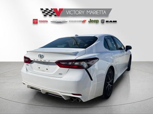 Used 2024 Toyota Camry SE w/ Cold Weather Package image 4