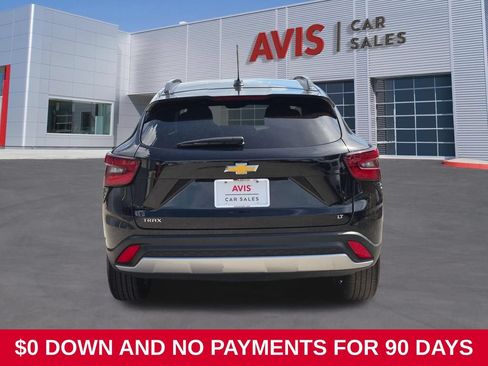 Used 2025 Chevrolet Trax LT w/ LT Convenience Package FWD image 7