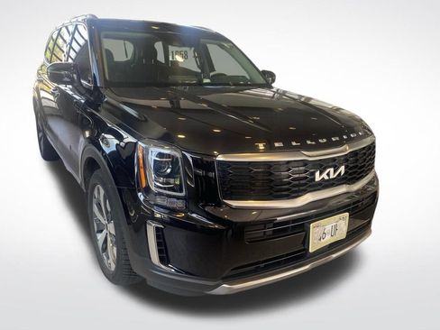 Used 2022 Kia Telluride S FWD image 4