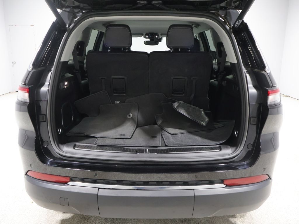 Certified 2022 Jeep Grand Cherokee L Limited AWD/4WD image 19