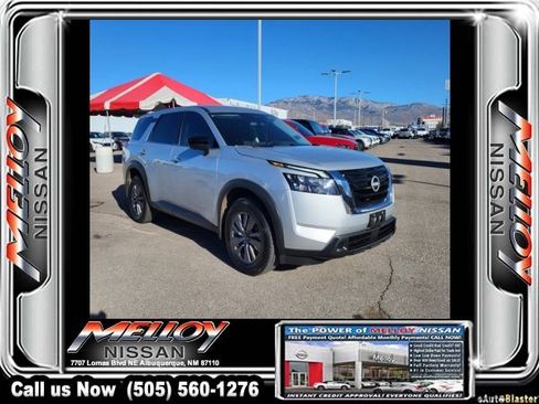 Used 2024 Nissan Pathfinder S w/ Cargo Package image 4