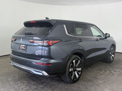 Used 2025 Mitsubishi Outlander SE AWD/4WD image 9