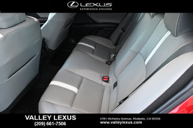 Used 2026 Toyota Camry SE FWD image 16