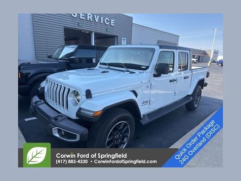 Used 2023 Jeep Gladiator Overland w/ LED Lighting Group image 1