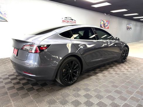 Used 2019 Tesla Model 3 Standard Range Plus RWD image 15