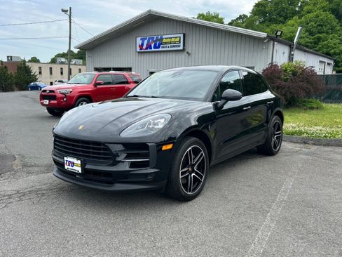 Used 2020 Porsche Macan S AWD/4WD image 2