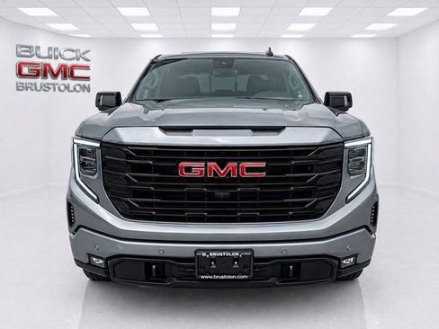 Used 2025 GMC Sierra 1500 Elevation w/ Elevation Premium Package AWD/4WD image 4