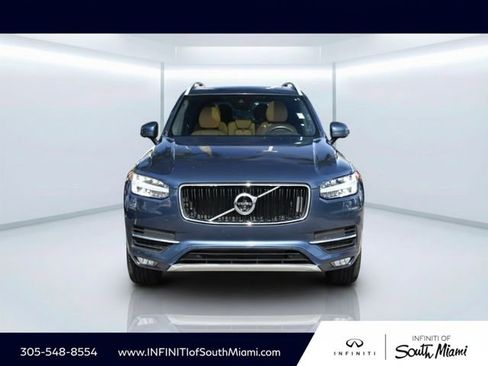 Used 2018 Volvo XC90 T5 Momentum w/ Convenience Package FWD image 2