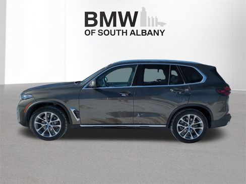 New 2026 BMW X5 xDrive40i image 3