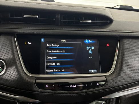 Used 2018 Cadillac XT5 Luxury image 36