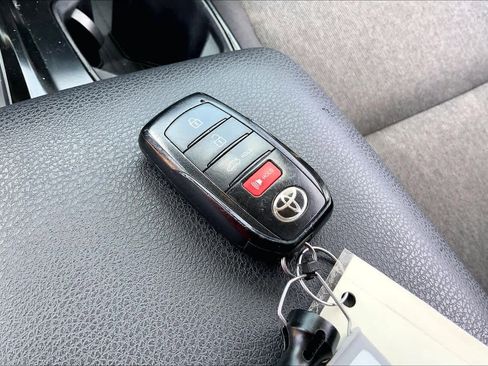Used 2025 Toyota Camry LE w/ Convenience Package FWD image 14