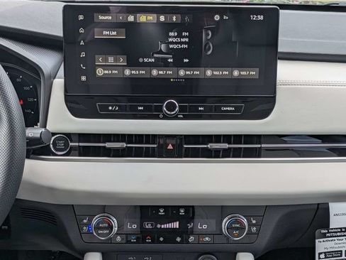 New 2026 Mitsubishi Outlander SEL FWD image 18