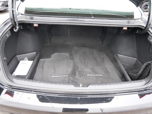 Certified 2023 Hyundai Sonata SEL w/ Preferred Accessory Package FWD image 18