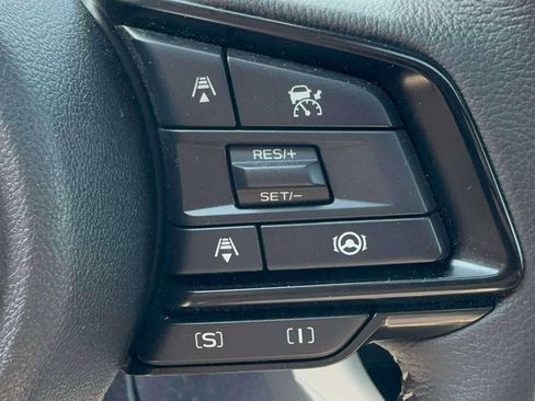 Certified 2025 Subaru Forester Premium AWD/4WD image 16