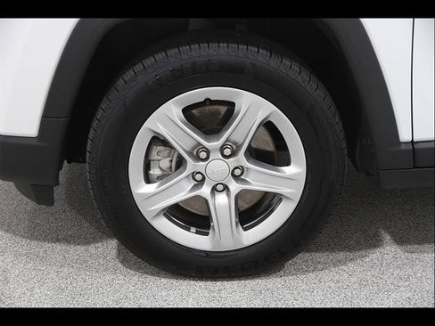 Used 2023 Jeep Compass Latitude w/ Convenience Group AWD/4WD image 22