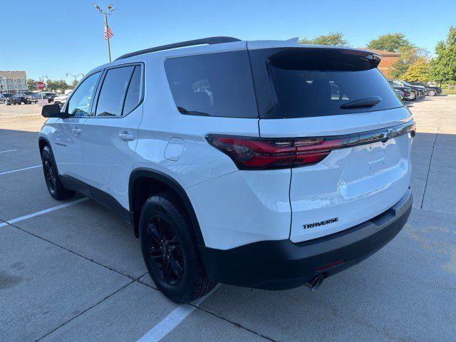 Used 2022 Chevrolet Traverse LS w/ Midnight/Sport Edition FWD image 5