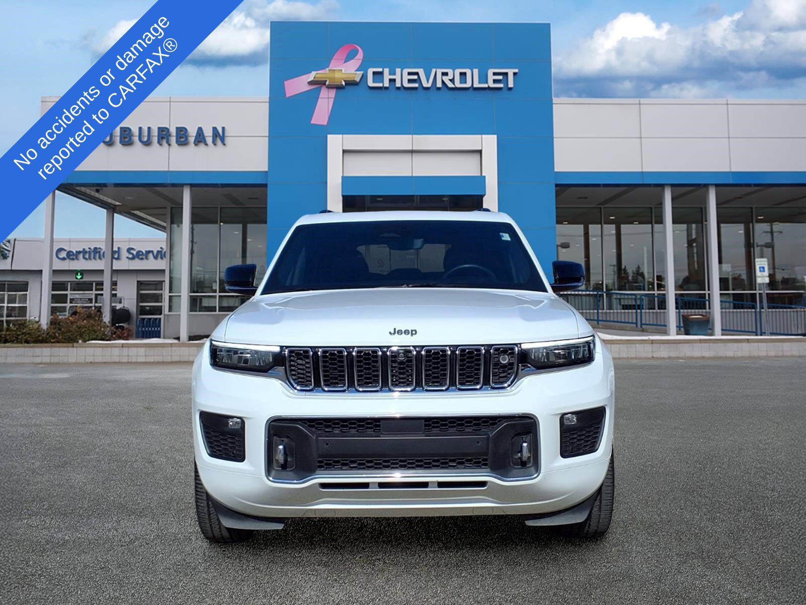 Used 2023 Jeep Grand Cherokee Overland w/ Adv Protech Group III AWD/4WD image 2