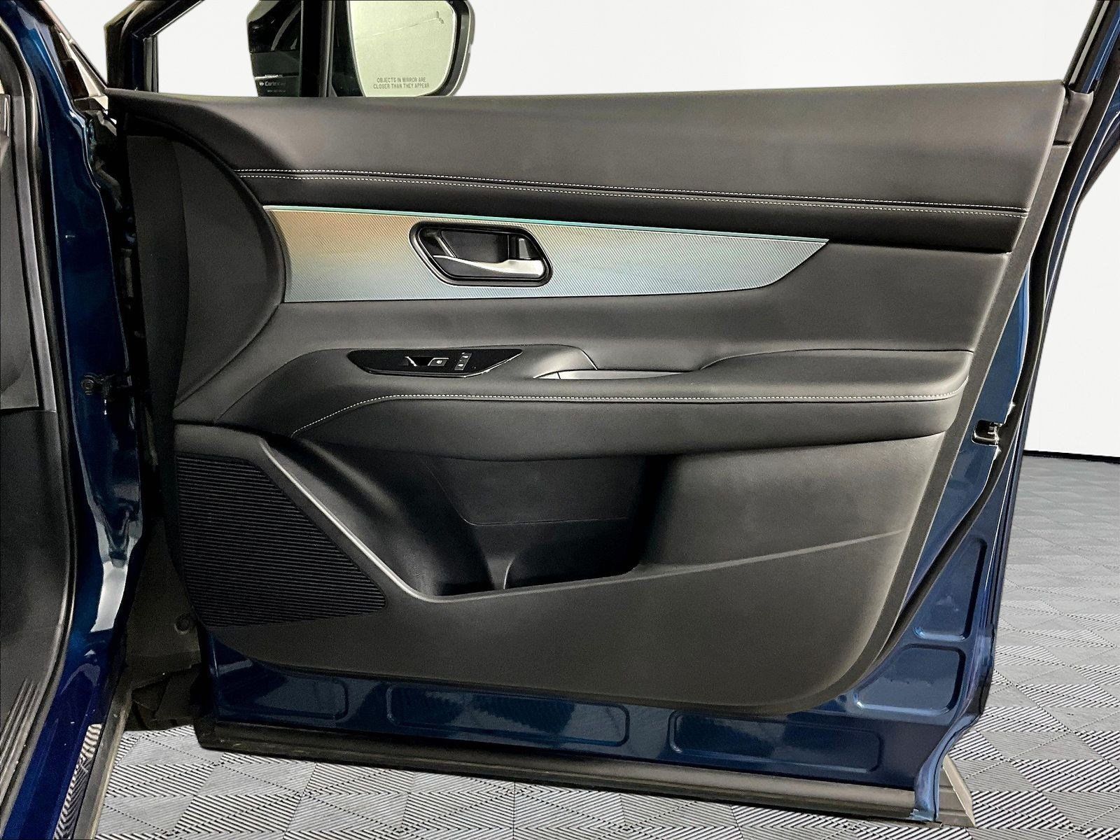 Certified 2025 Nissan Murano SL AWD/4WD image 28