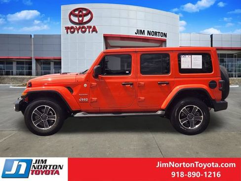 Used 2023 Jeep Wrangler Unlimited Sahara AWD/4WD image 5