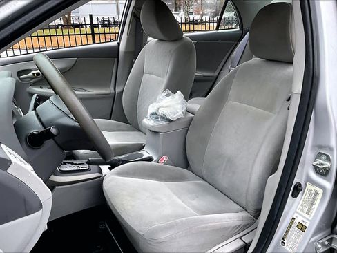 Used 2009 Toyota Corolla LE image 7