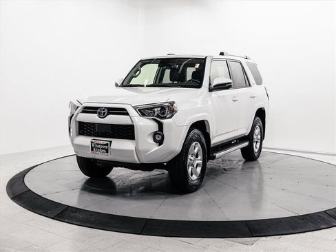 Certified 2023 Toyota 4Runner SR5 Premium w/ Moonroof Package image 3