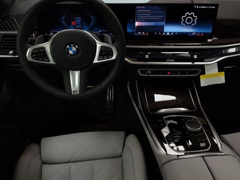 Used 2026 BMW X7 xDrive40i image 23