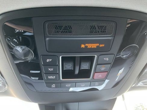 New 2026 Kia Carnival SX image 32