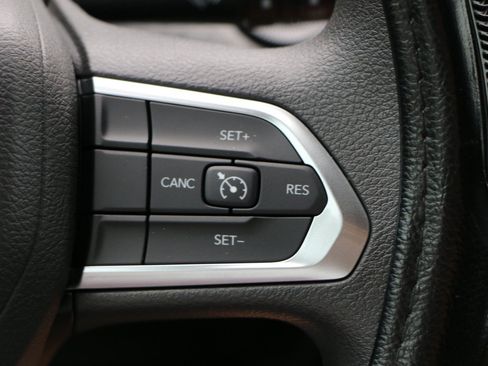 Used 2024 Jeep Compass Sport AWD/4WD image 18