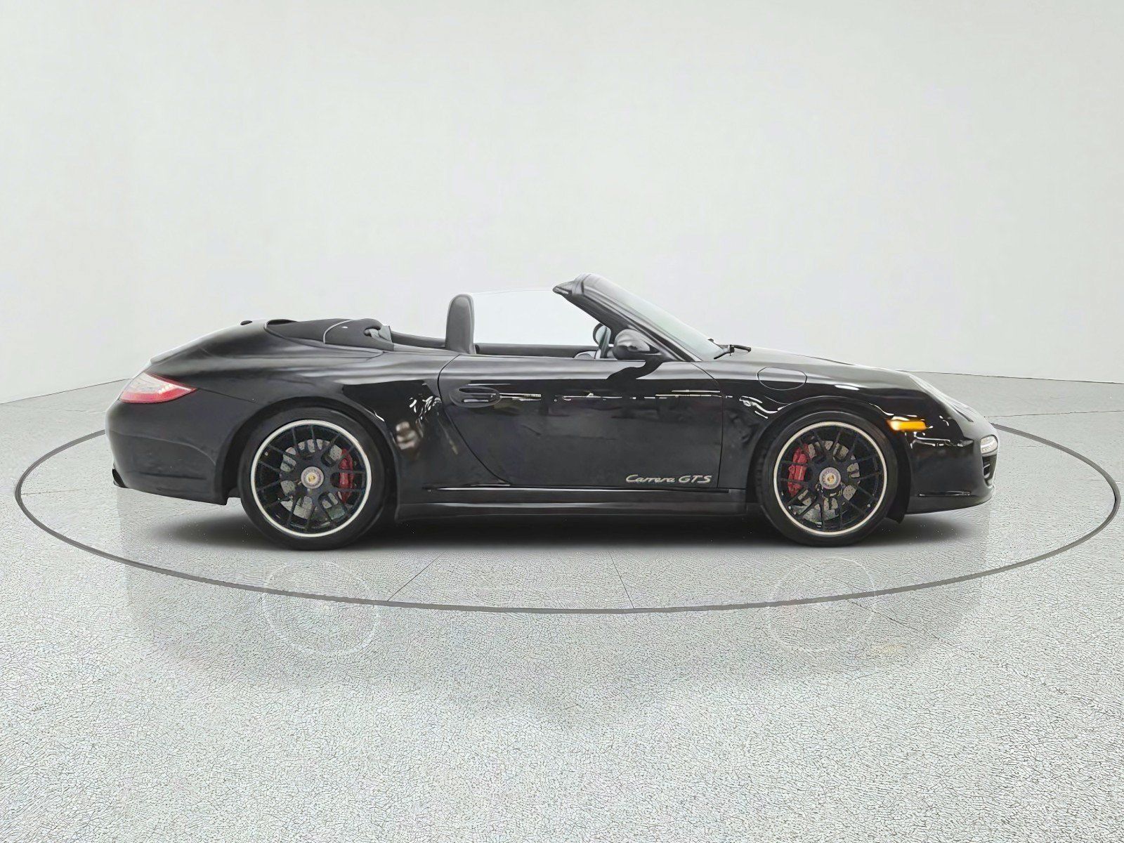 Used 2011 Porsche 911 Carrera GTS RWD image 4