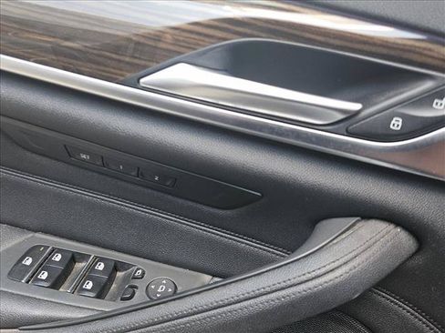 Used 2018 BMW 530i RWD image 7