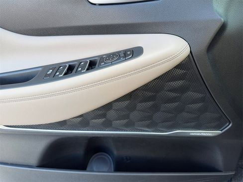 Used 2023 Hyundai Santa Fe Limited image 33