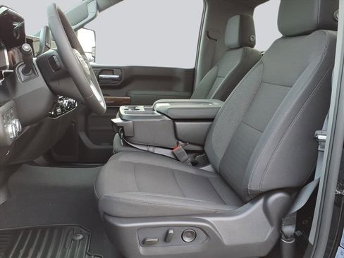 New 2026 GMC Sierra 2500 SLE AWD/4WD image 12