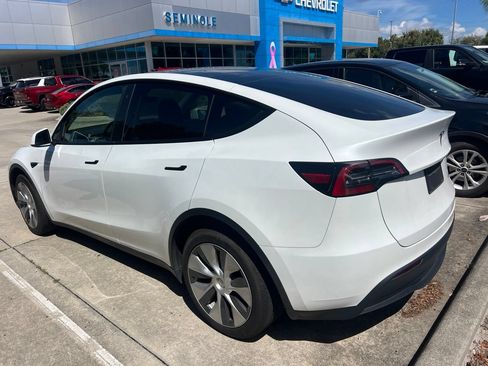 Used 2023 Tesla Model Y Long Range AWD/4WD image 4