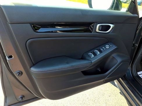 Used 2024 Honda Civic EX-L image 17