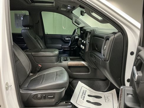 Used 2019 GMC Sierra 1500 Denali w/ Denali Ultimate Package AWD/4WD image 36