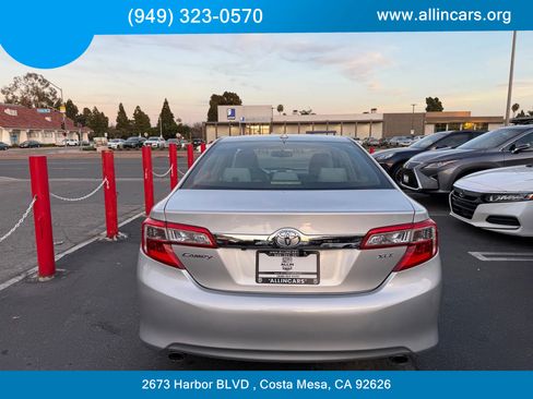 Used 2014 Toyota Camry XLE image 5