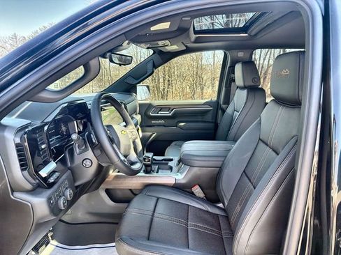 New 2026 Chevrolet Silverado 1500 High Country w/ Technology Package AWD/4WD image 21