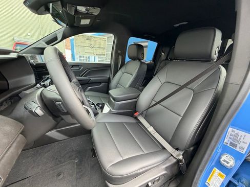 New 2025 Chevrolet Colorado Trail Boss w/ Midnight Edition image 7