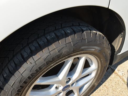 Used 2022 Ford Edge SEL w/ Convenience Package AWD/4WD image 19