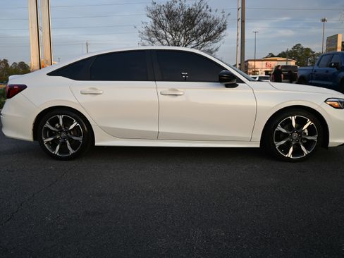 Used 2025 Honda Civic Sport Touring image 11