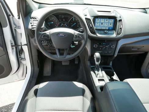 Used 2018 Ford Escape SE w/ SE Sync 3 Package FWD image 21
