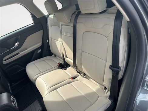 New 2025 Lincoln Corsair Reserve image 13