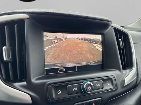 Used 2024 GMC Terrain SLE image 31